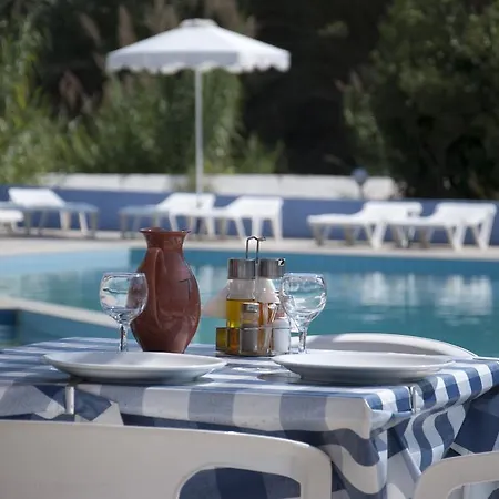 Hercules Hotel 2*